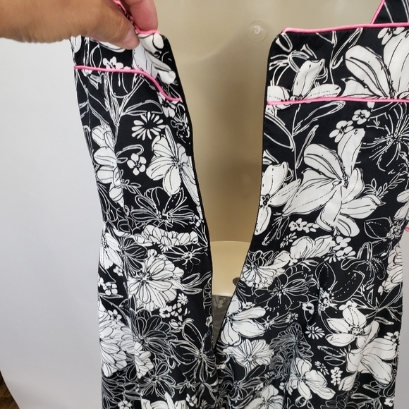 Scarlett vintage floral black white with pink piping fit and flare dress size 10 - Picture 5 of 8